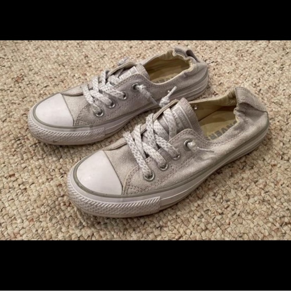Converse Women’s Size 5